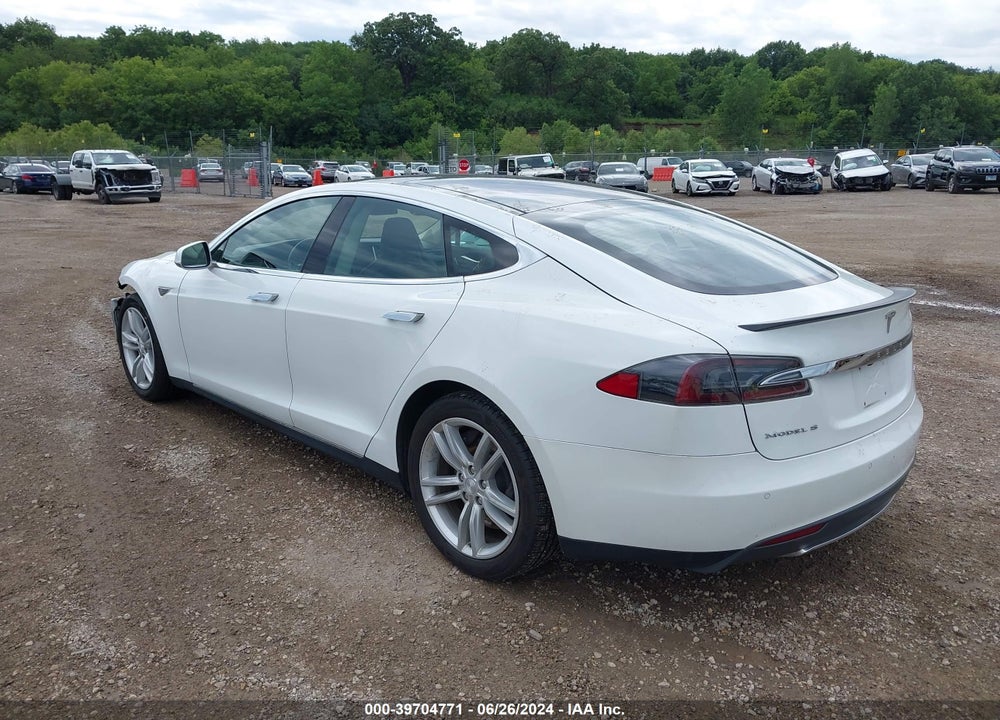 2013 TESLA MODEL S PERFORMANCE VIN: 5YJSA1CP0DFP26338