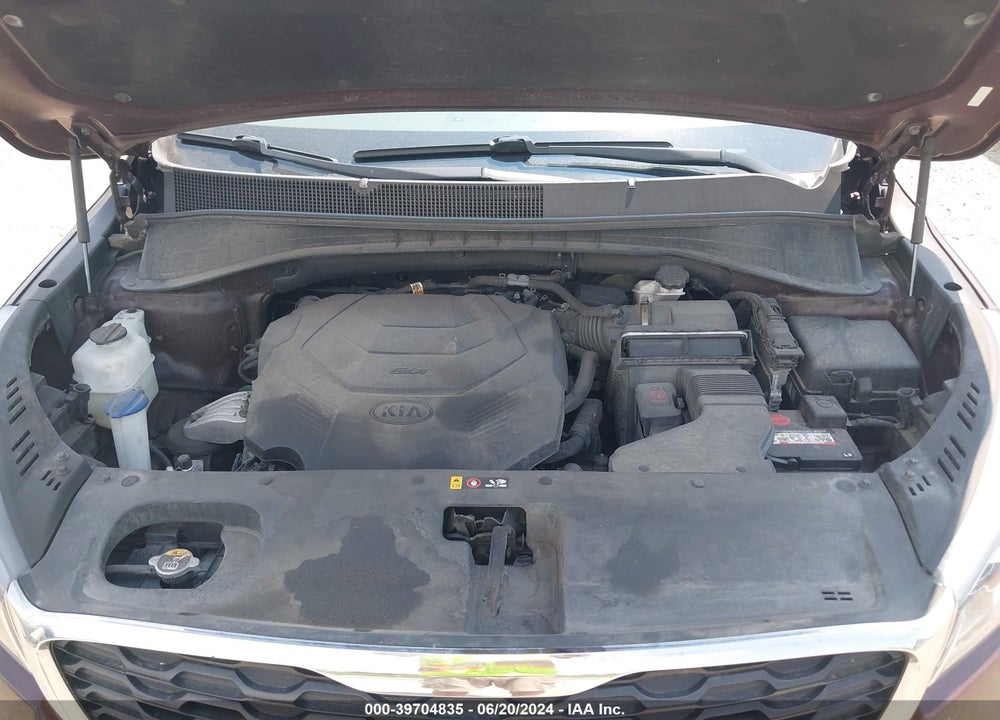 2019 KIA SORENTO 3.3L LX VIN: 5XYPG4A56KG561182