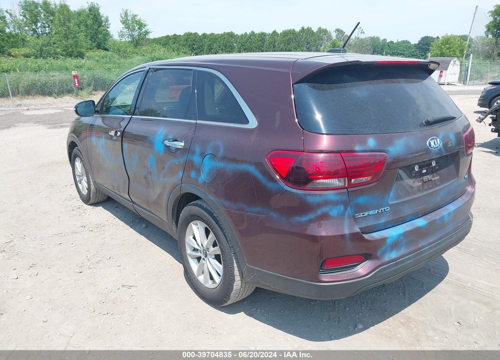 2019 KIA SORENTO 3.3L LX VIN: 5XYPG4A56KG561182