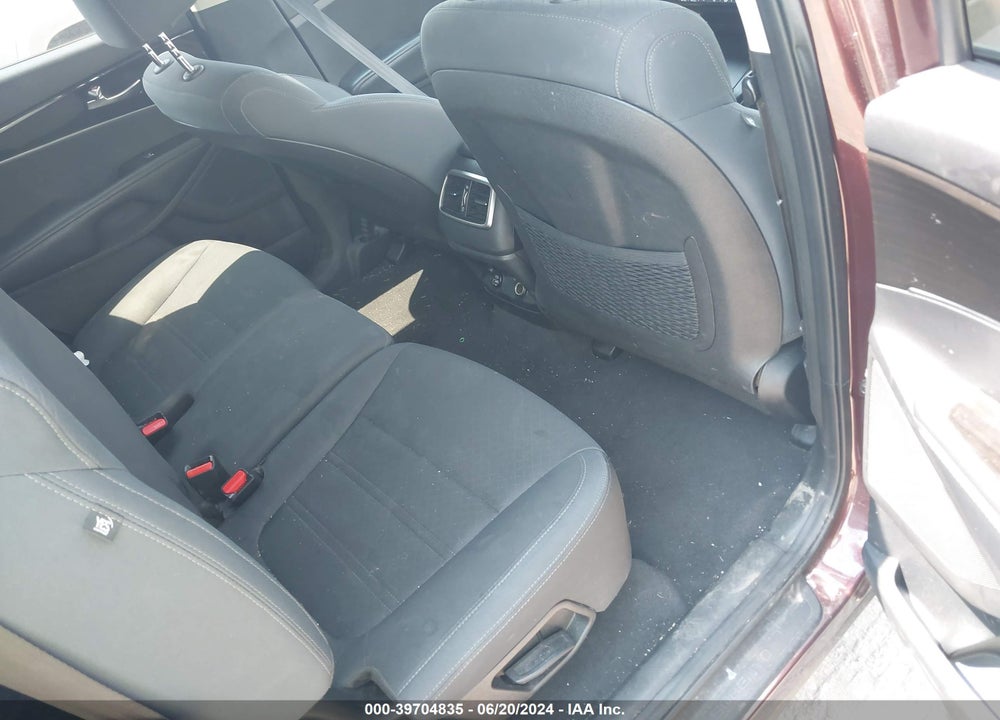 2019 KIA SORENTO 3.3L LX VIN: 5XYPG4A56KG561182