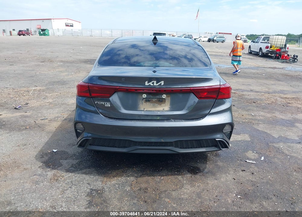 2022 KIA FORTE VIN: 3KPF24AD8NE483894