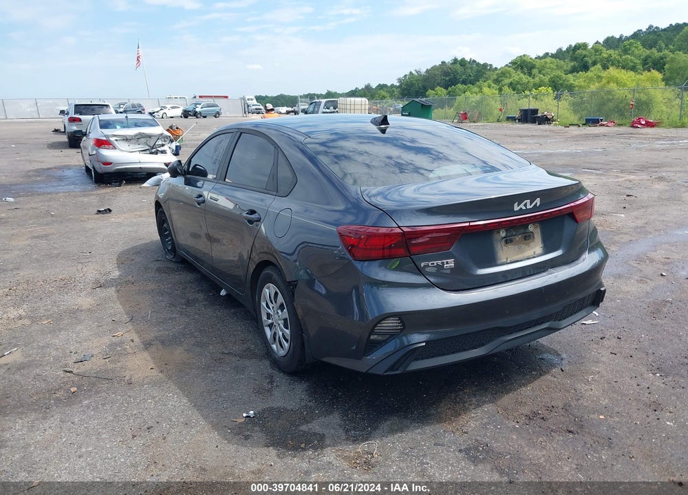 2022 KIA FORTE VIN: 3KPF24AD8NE483894