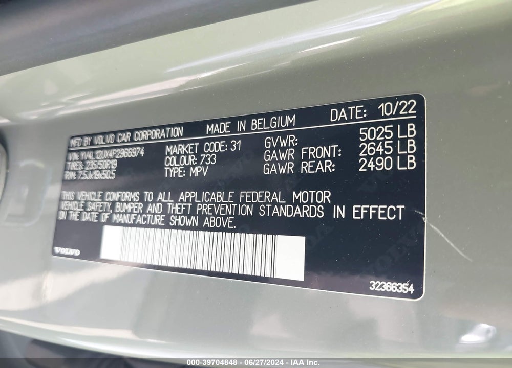 2023 VOLVO XC40 B5 ULTIMATE DARK THEME VIN: YV4L12UX4P2966974