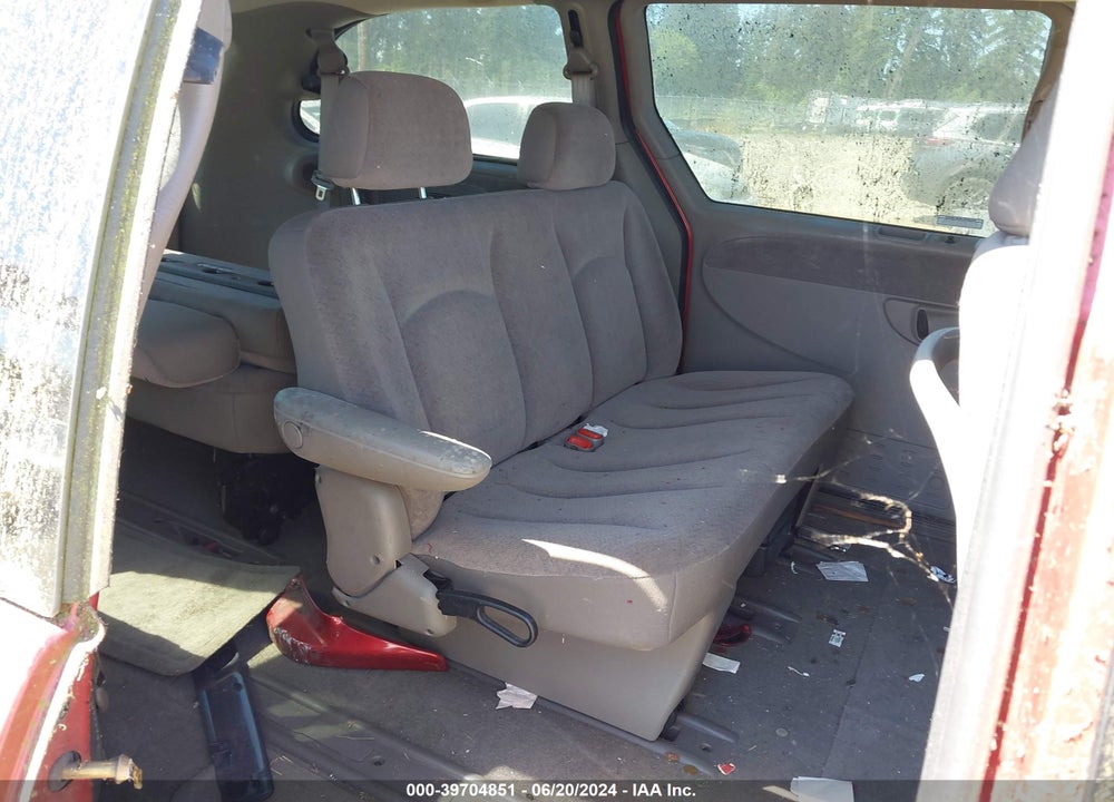 2001 CHRYSLER TOWN & COUNTRY LX VIN: 2C8GP44371R385794