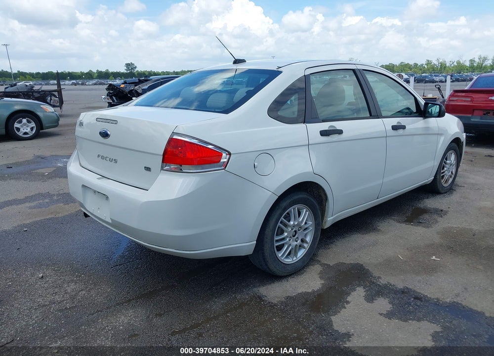 2010 FORD FOCUS SE VIN: 1FAHP3FN2AW138307