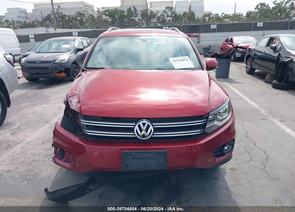 2016 VOLKSWAGEN TIGUAN SE VIN: WVGAV7AX5GW069120