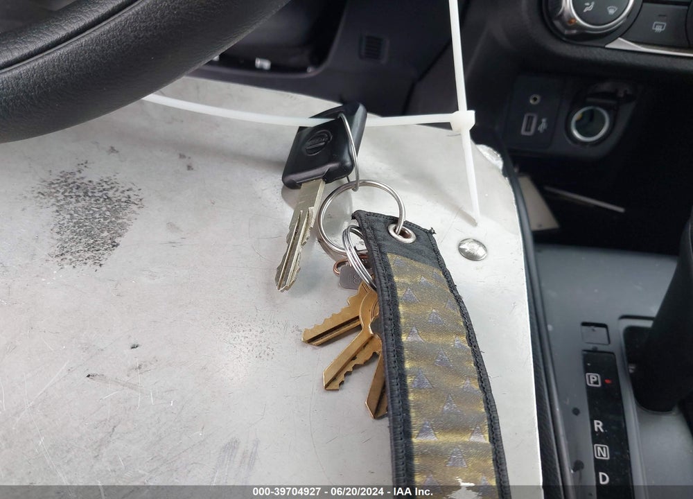 2024 NISSAN VERSA 1.6 S+ VIN: 3N1CN8DV3RL856351