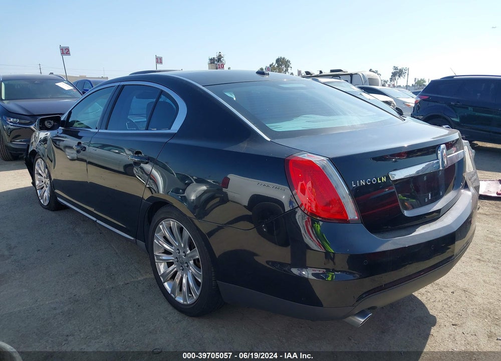 2011 LINCOLN MKS VIN: 1LNHL9DR4BG612568