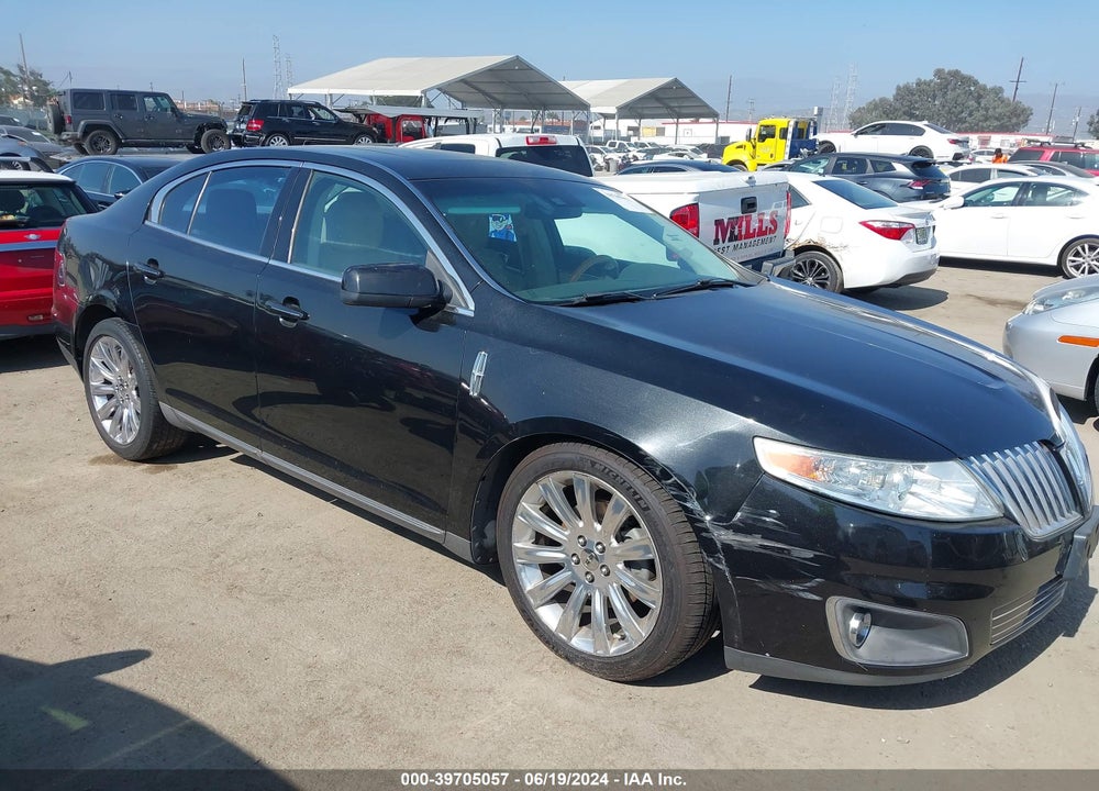 2011 LINCOLN MKS VIN: 1LNHL9DR4BG612568