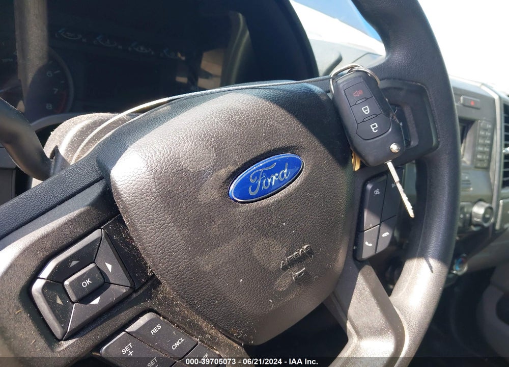 2017 FORD F-150 XL VIN: 1FTMF1C82HKD80160