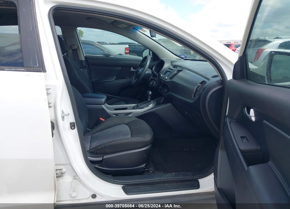 2015 KIA SPORTAGE LX VIN: KNDPB3AC3F7739737