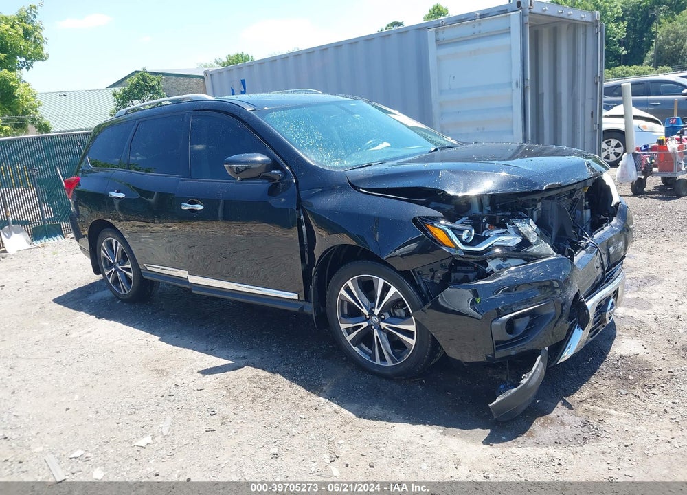 2017 NISSAN PATHFINDER PLATINUM VIN: 5N1DR2MMXHC650895