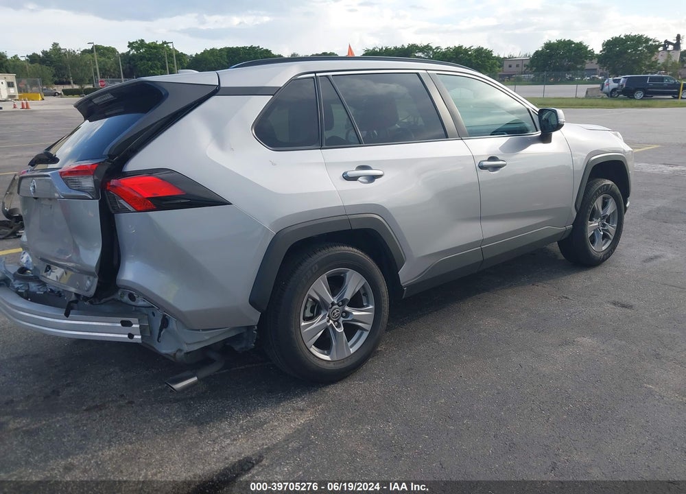 2022 TOYOTA RAV4 XLE VIN: 2T3W1RFV0NC174282