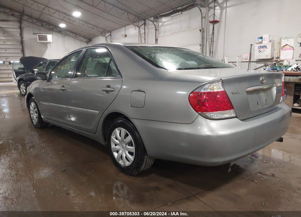 2005 TOYOTA CAMRY LE VIN: 4T1BE32K55U639867