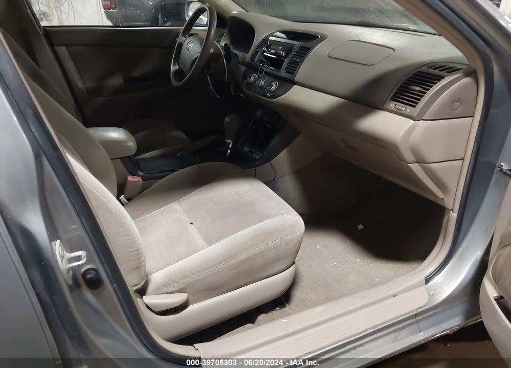 2005 TOYOTA CAMRY LE VIN: 4T1BE32K55U639867