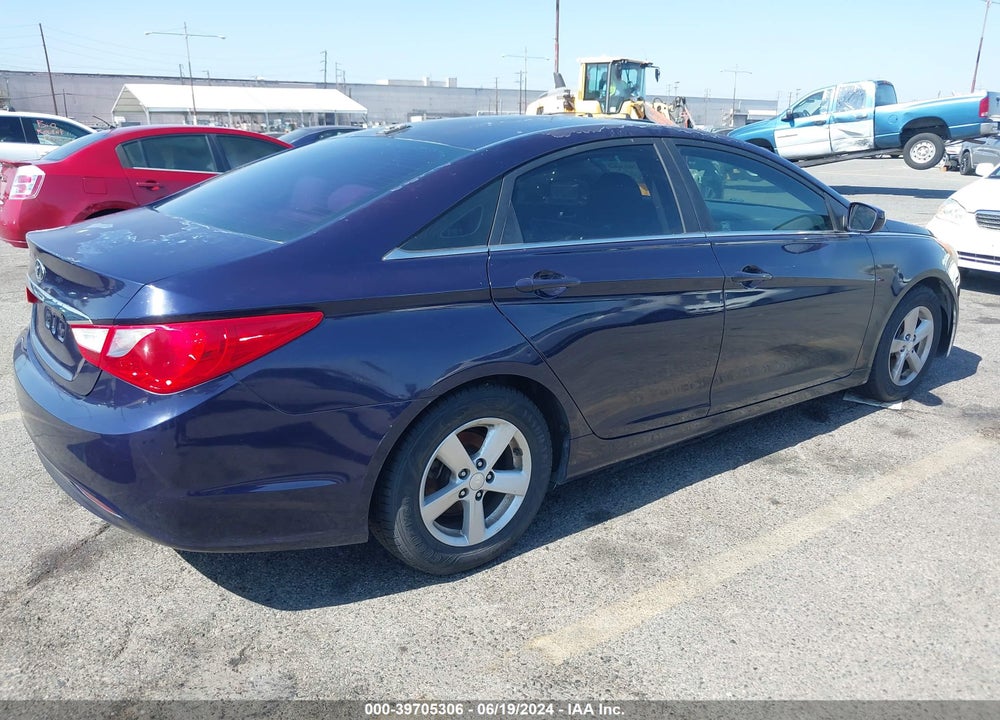 2013 HYUNDAI SONATA GLS VIN: 5NPEB4AC3DH515700