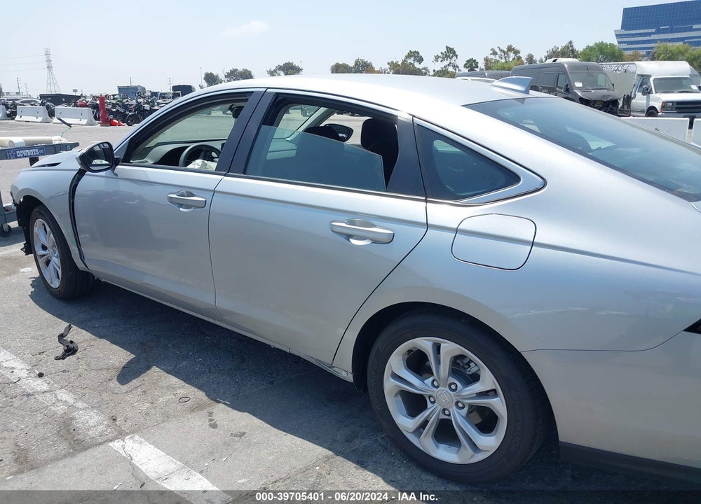 2024 HONDA ACCORD LX VIN: 1HGCY1F28RA014516