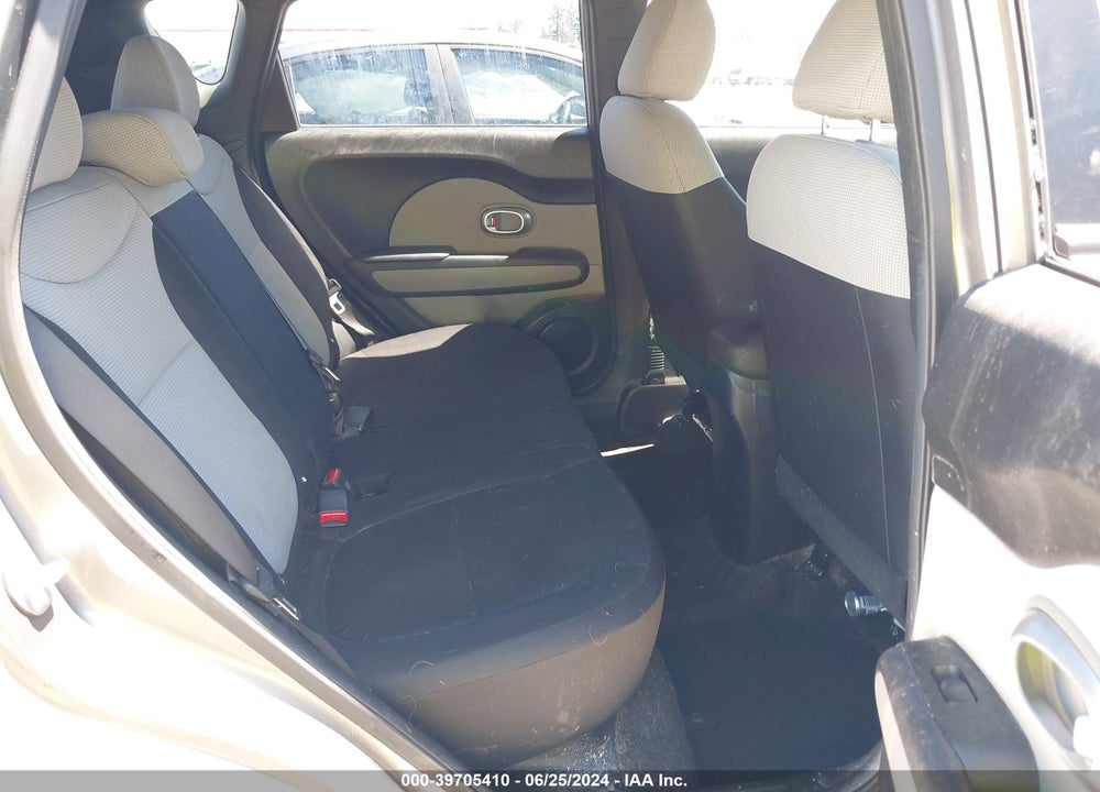 2015 KIA SOUL VIN: KNDJN2A21F7157313