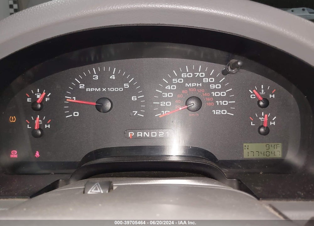 2007 FORD F-150 XLT VIN: 1FTRW12W67KC67333