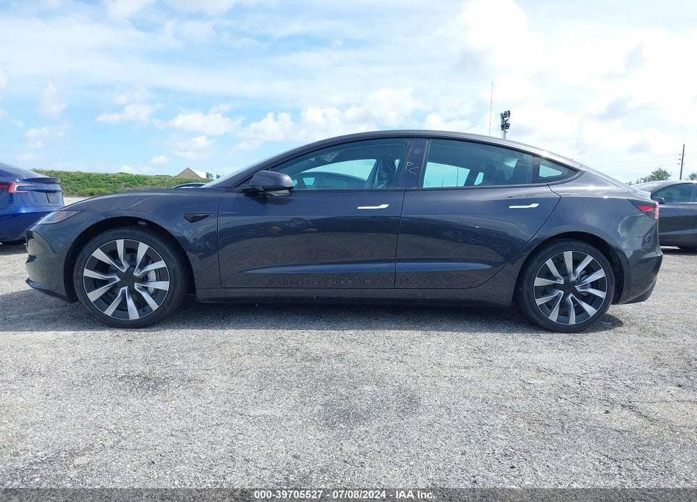 2024 TESLA MODEL 3 REAR-WHEEL DRIVE VIN: 5YJ3E1EAXRF752132