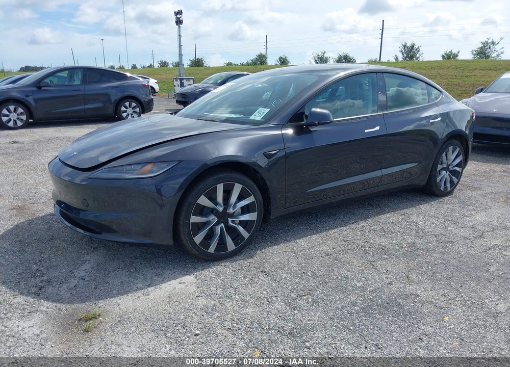 2024 TESLA MODEL 3 REAR-WHEEL DRIVE VIN: 5YJ3E1EAXRF752132