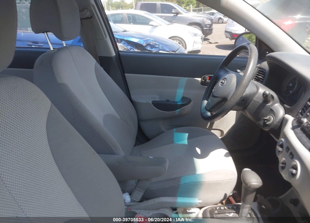 2008 HYUNDAI ACCENT GLS VIN: KMHCN46C28U221980