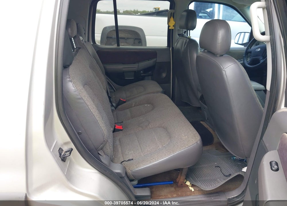 2004 FORD EXPLORER XLS VIN: 1FMZU62K24ZB43915