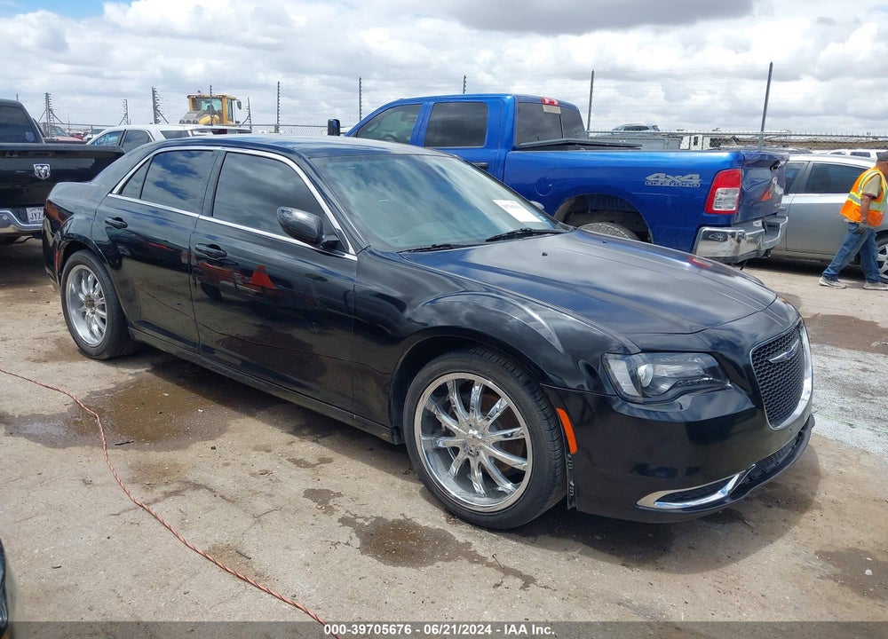 2018 CHRYSLER 300 TOURING VIN: 2C3CCAAG6JH308247