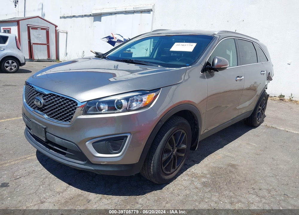 2016 KIA SORENTO 2.4L LX VIN: 5XYPGDA32GG158063