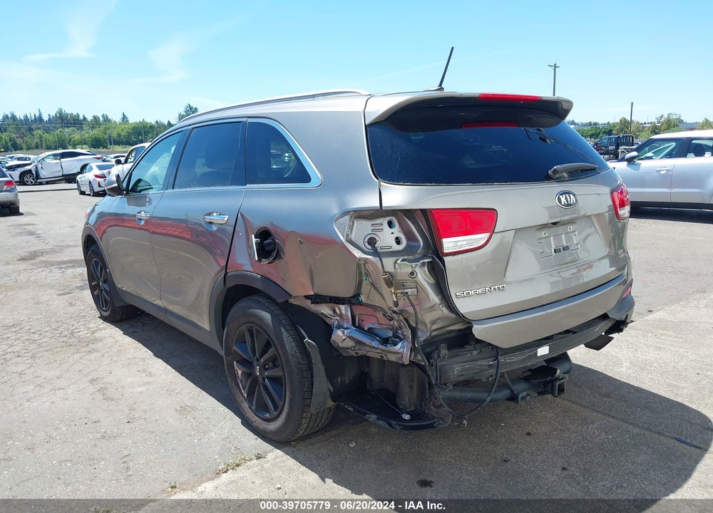 2016 KIA SORENTO 2.4L LX VIN: 5XYPGDA32GG158063