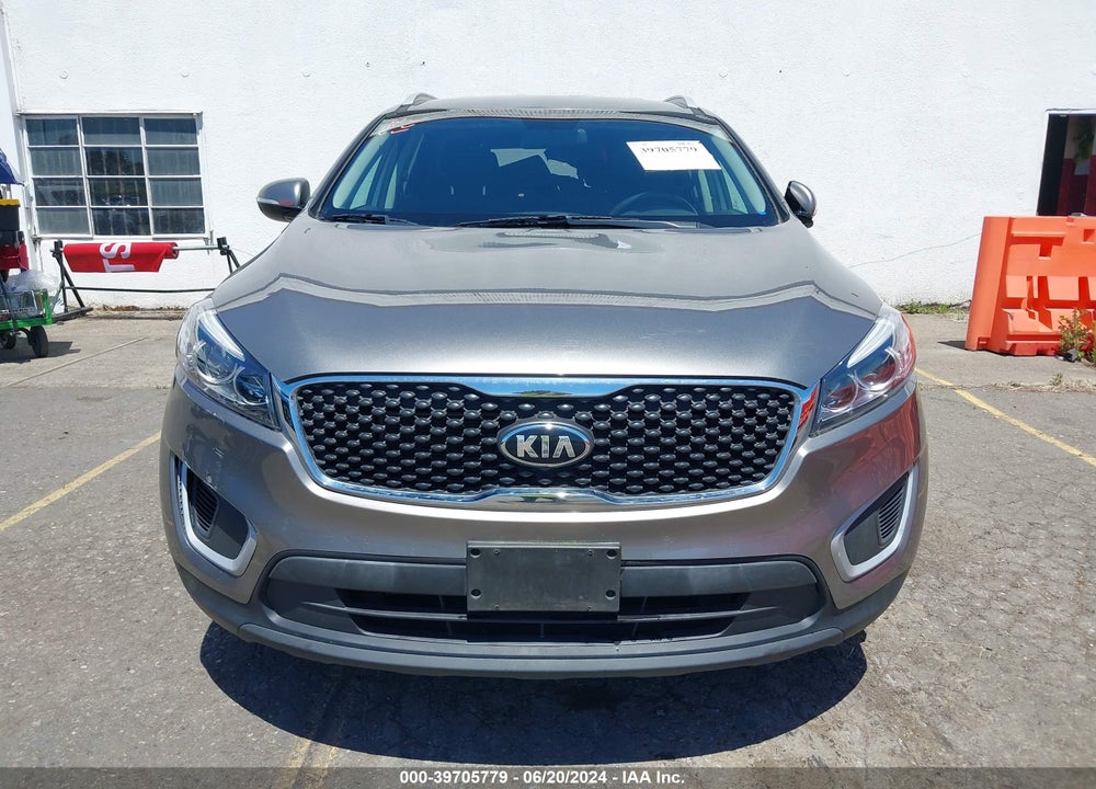 2016 KIA SORENTO 2.4L LX VIN: 5XYPGDA32GG158063