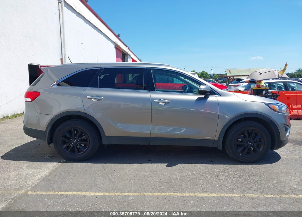 2016 KIA SORENTO 2.4L LX VIN: 5XYPGDA32GG158063