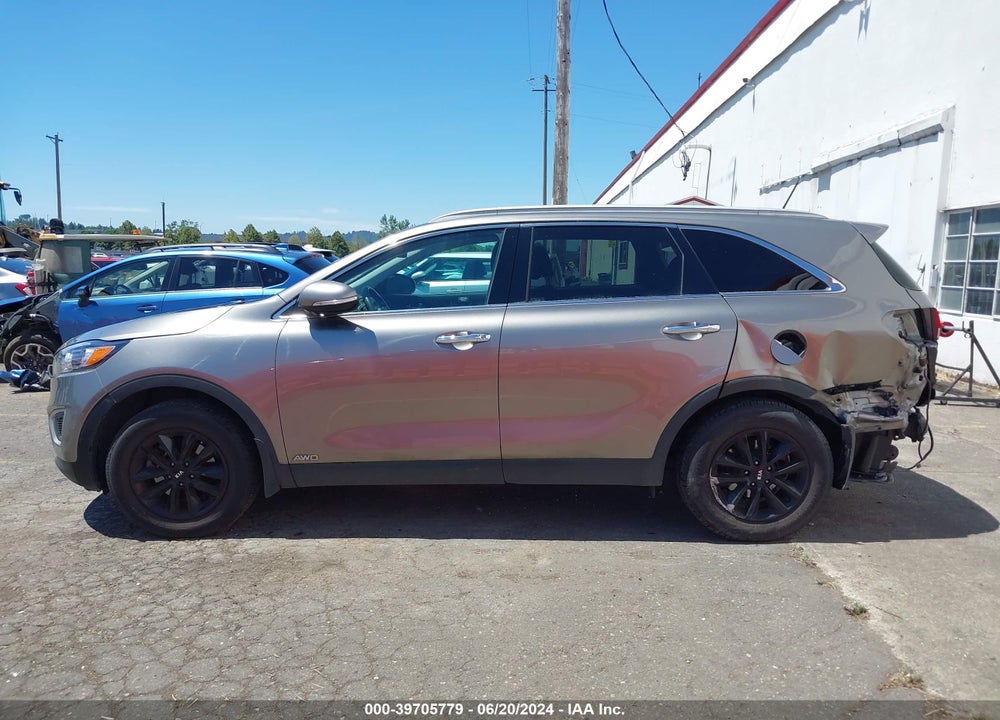 2016 KIA SORENTO 2.4L LX VIN: 5XYPGDA32GG158063
