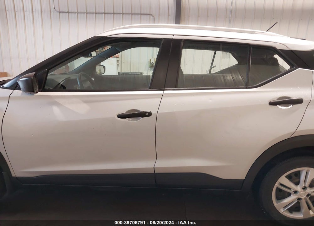 2019 NISSAN KICKS S VIN: 3N1CP5CU9KL541173