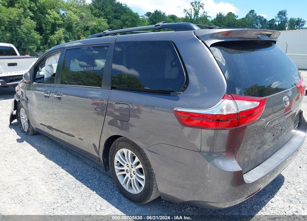 2016 TOYOTA SIENNA XLE 8 PASSENGER VIN: 5TDYK3DC0GS698765
