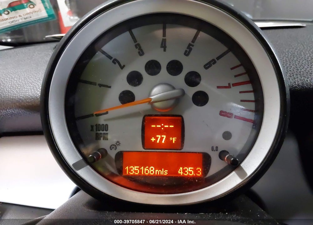 2007 MINI COOPER VIN: WMWMF33597TT58342
