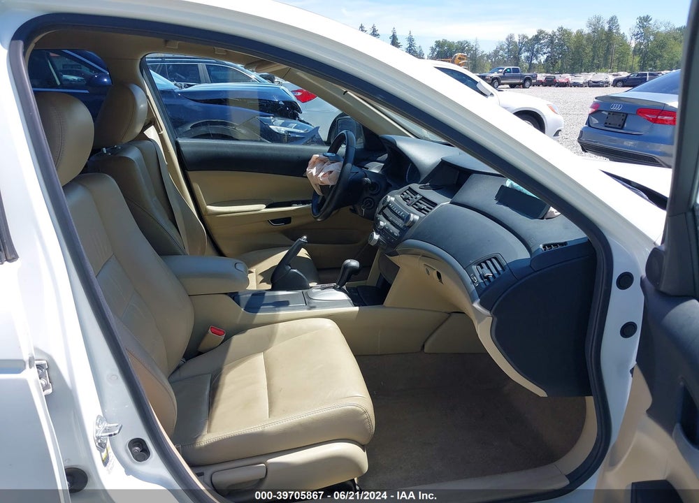 2011 HONDA ACCORD 2.4 SE VIN: 1HGCP2F64BA121239