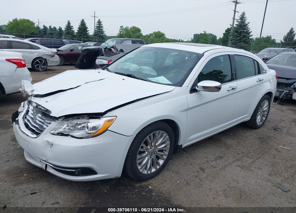 2013 CHRYSLER 200 LIMITED VIN: 1C3CCBCG4DN679275