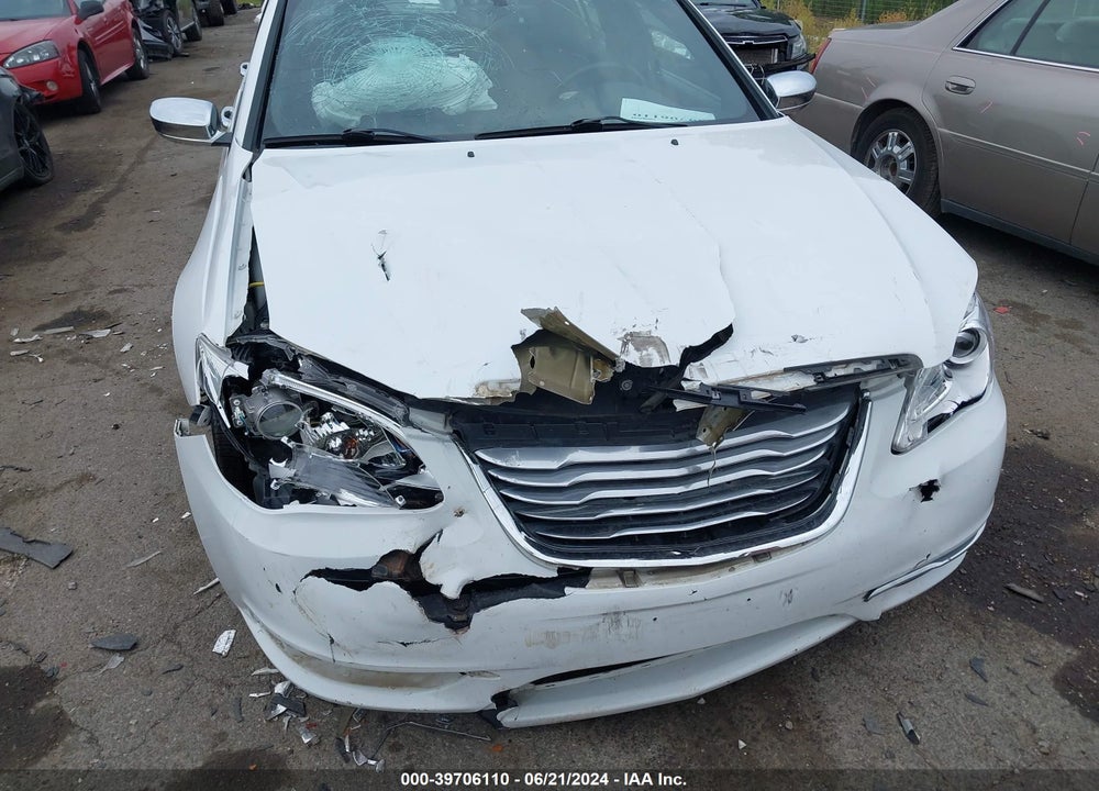 2013 CHRYSLER 200 LIMITED VIN: 1C3CCBCG4DN679275