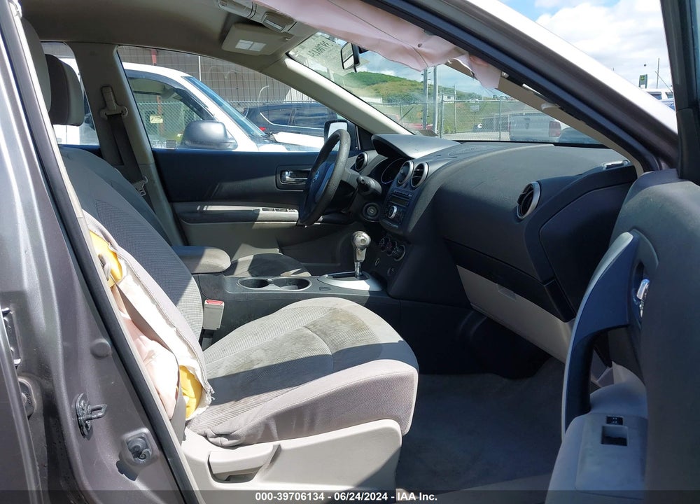 2014 NISSAN ROGUE SELECT S VIN: JN8AS5MV8EW707776