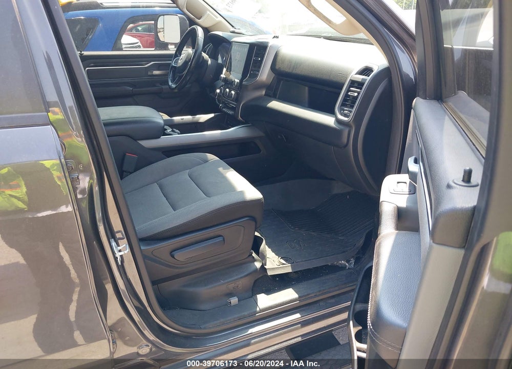 2019 RAM 1500 BIG HORN/LONE STAR 4X4 5'7 BOX VIN: 1C6SRFFT7KN645485