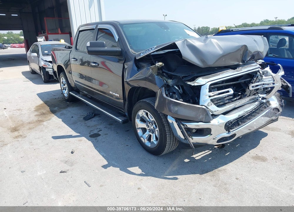 2019 RAM 1500 BIG HORN/LONE STAR 4X4 5'7 BOX VIN: 1C6SRFFT7KN645485
