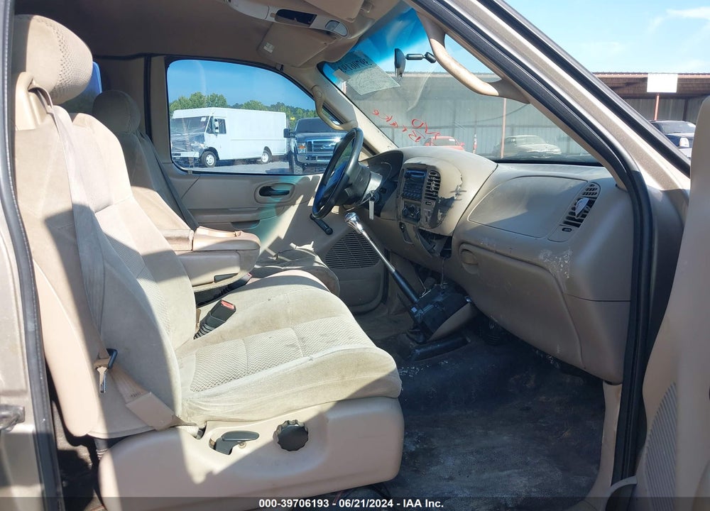 2001 FORD F-150 XL/XLT VIN: 1FTZX17261NB39165