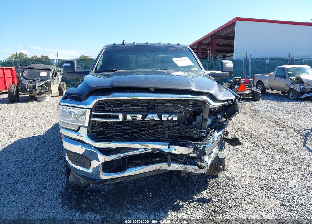 2024 RAM 2500 TRADESMAN 4X4 6'4 BOX VIN: 3C6UR5CJ7RG162135