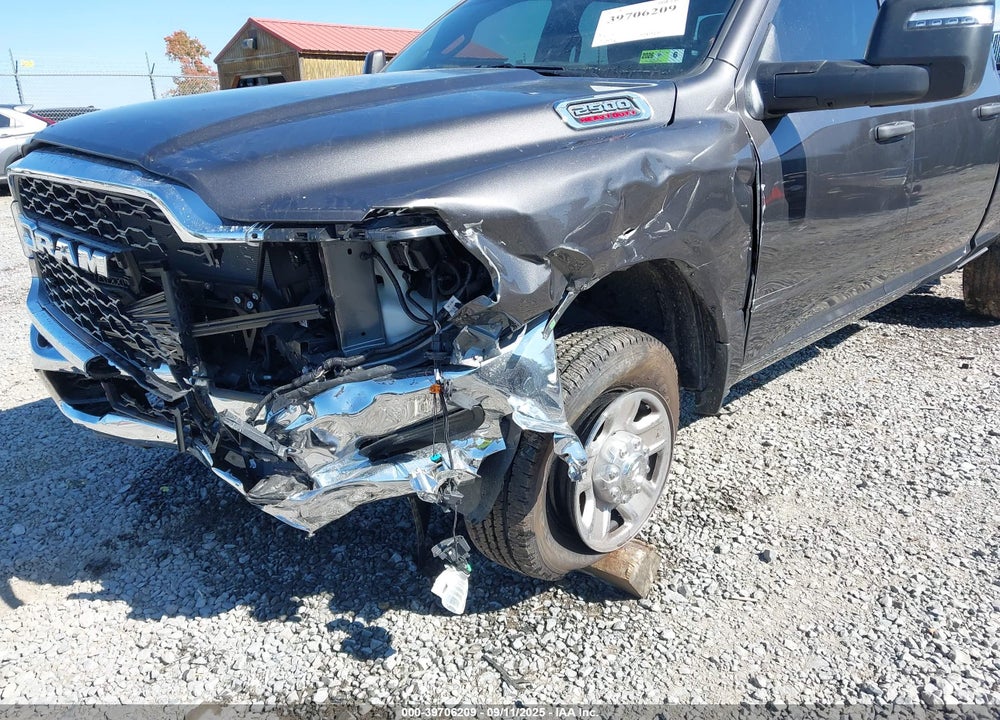 2024 RAM 2500 TRADESMAN 4X4 6'4 BOX VIN: 3C6UR5CJ7RG162135