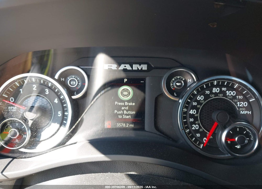 2024 RAM 2500 TRADESMAN 4X4 6'4 BOX VIN: 3C6UR5CJ7RG162135