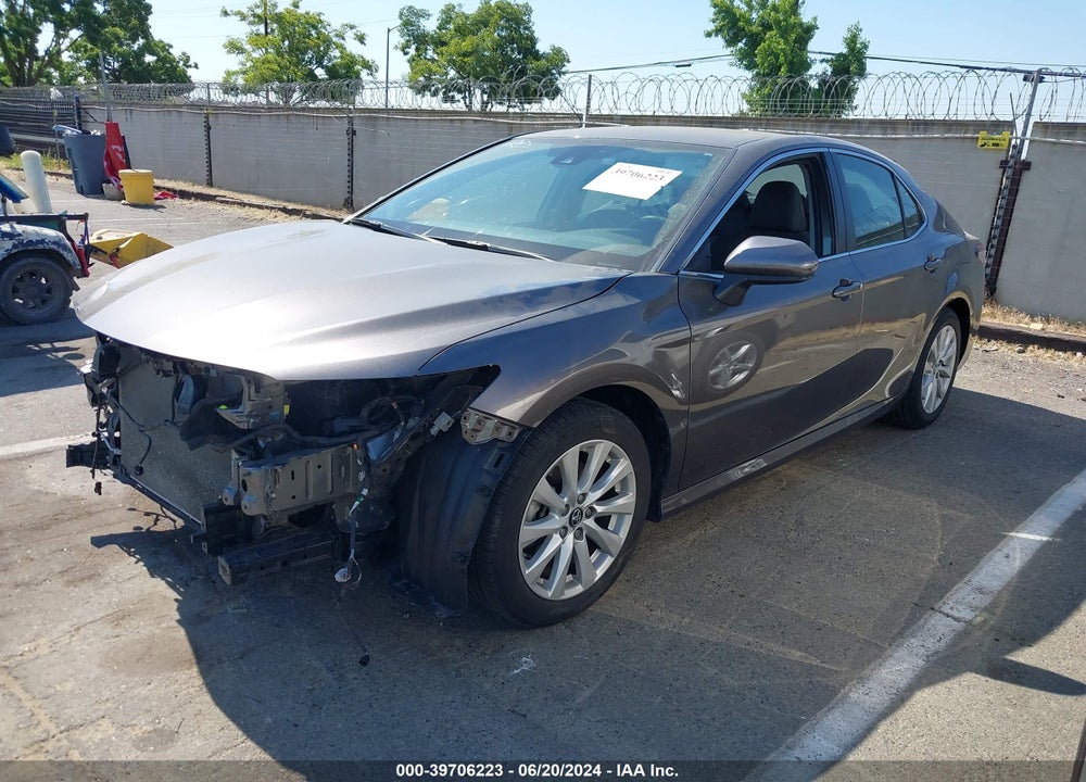 2019 TOYOTA CAMRY LE VIN: 4T1B11HK5KU845709