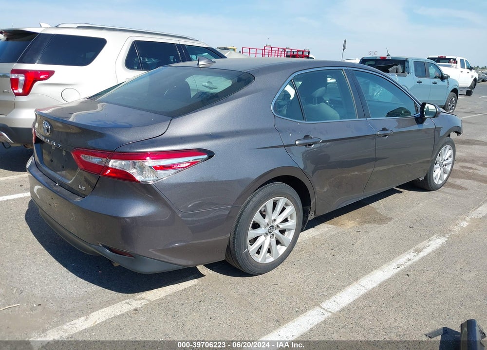 2019 TOYOTA CAMRY LE VIN: 4T1B11HK5KU845709