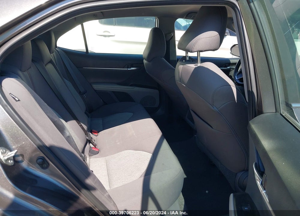 2019 TOYOTA CAMRY LE VIN: 4T1B11HK5KU845709