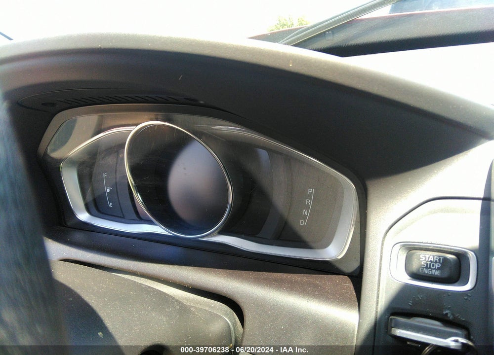 2015 VOLVO XC60 T5/T5 PREMIER VIN: YV4612RK9F2735237